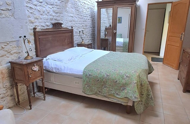 Cognac Region - a very comfortable Bed & Breakfast with pool and large gardenn