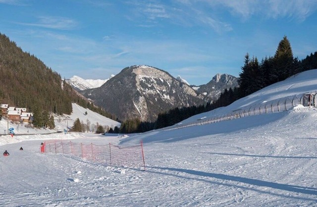 COL-DRO-B10 : Studio, starting from the hiking trails