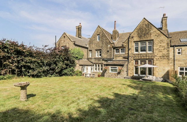COLD SPRING HOUSE, with a garden in Cullingworth