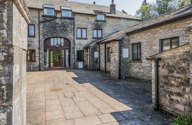 COLDBECK COTTAGE, family friendly, with open fire in Kirkby Stephen