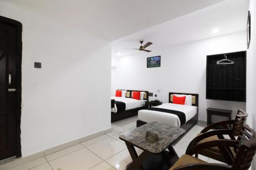 Collection O Mythri Hotel Near By ECIL, AS RAO Nagar, Sainikpuri