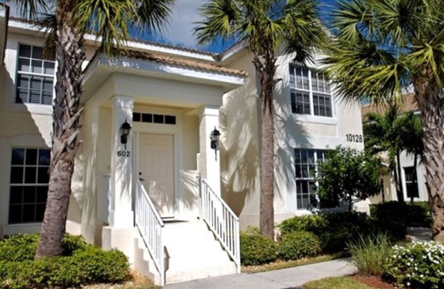 Colonial Country Club, GATED private Golf Community