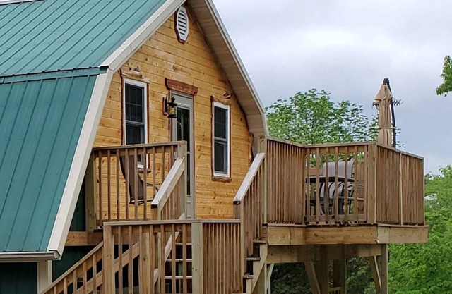 Come to the country and relax and unplug! Only 15 min. from downtown Branson!