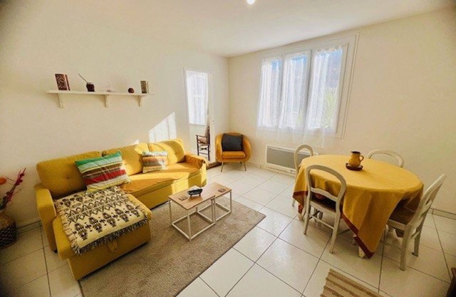 Comfortable 2-BR Apt with Private Parking, WiFi, and Central Location in Amélie-les-Bains