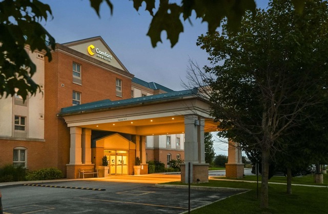 Comfort Inn & Suites