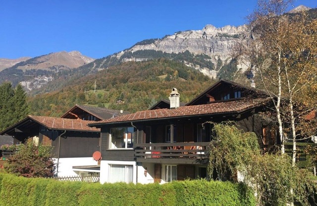 Comfortable vacation apartment, south-facing with sunny terrace and garden