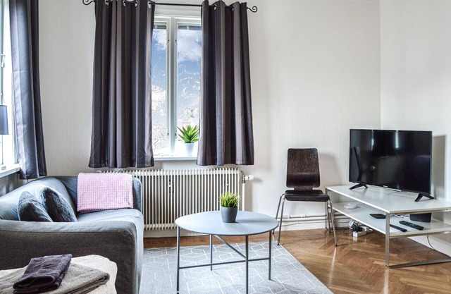 Comfortable apartment centrally located in the beautiful municipality of Hälleforsnäs.