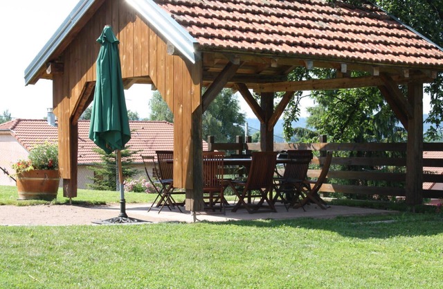 Comfortable cottage welcoming 14 people.