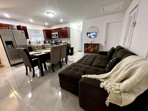 Comfortable House near Downtown & Airport Miami