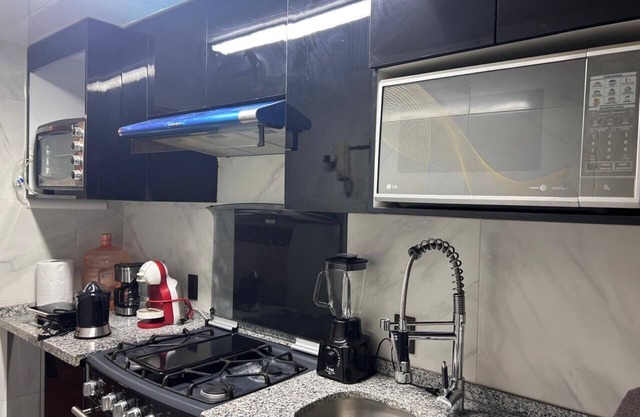 Comfortable, quiet apartment, services nearby. Historical center and hospitals