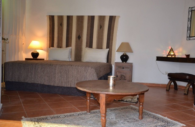 Comfortable riad, near train station and airport and beaches