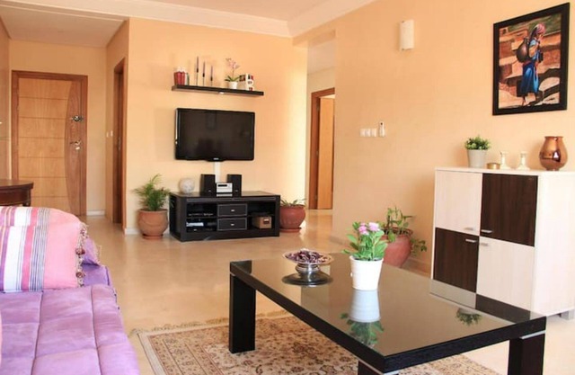 Comfortable stay in Agadir - sunny with terrace, wifi and parking included