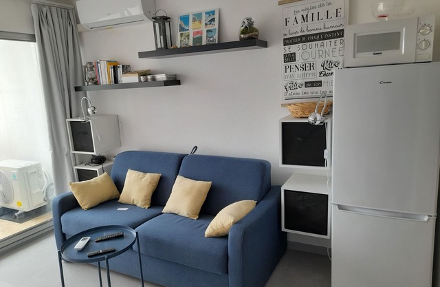 Comfortable studio by the sea