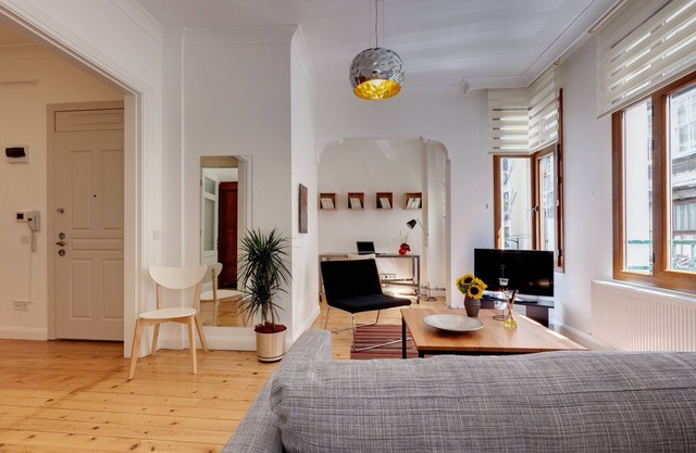 Comfortable, stylish apartments conveniently located at the center of the city