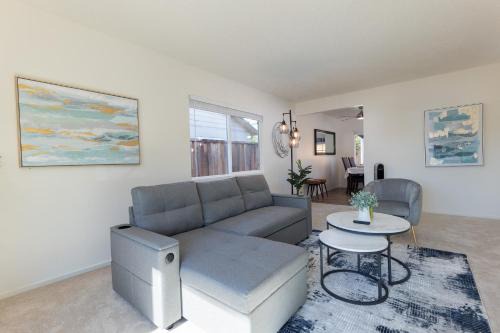 Comfortable Willow Glen Home w Central AC&Heater