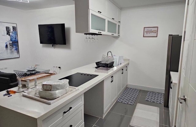 Comfy Cove. Apt fully air conditioned with Wi-Fi