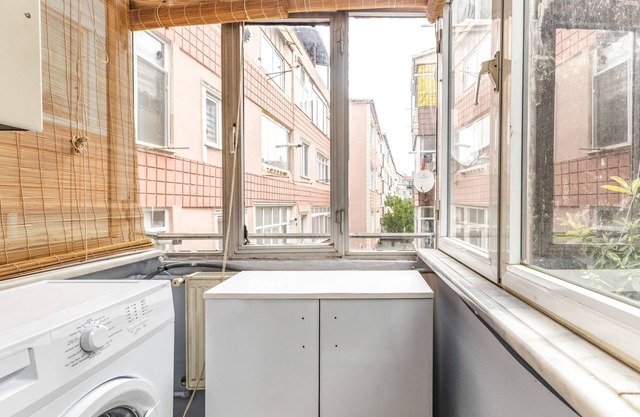 Comfy Furnished Flat by Marmaray