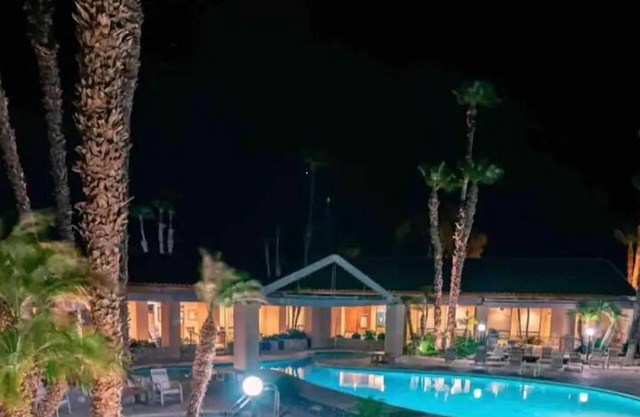 Comfy Home, Mineral Pools, Pickle Ball, Great A/C!