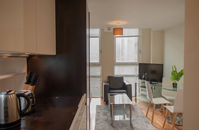 Comfy One Bedroom Apartment in City of London