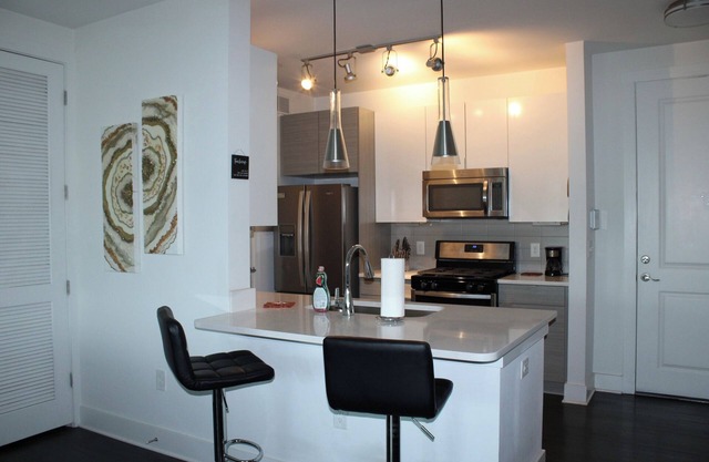 Comfy Stay In ATL, Truist Park 5min, Walking Distance To Food & Fun, Nearby DTN!