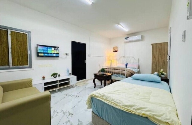 Comfy Studio Apartment