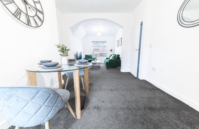 Comfy & Stylish Escape Peaceful Location