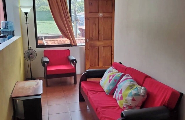 Complete apartment, safe, pets welcome.