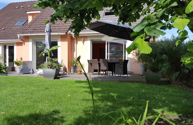 Complete floor of a house with 3 bedrooms