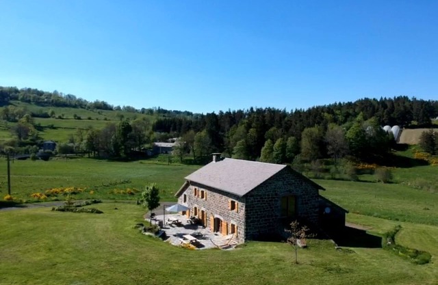 Completely renovated farm, in the heart of nature, in Les Vastres, at the gates of Mézenc