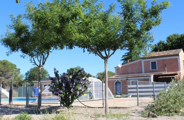 Completely renovated house in quiet, rural location beside the river Herault