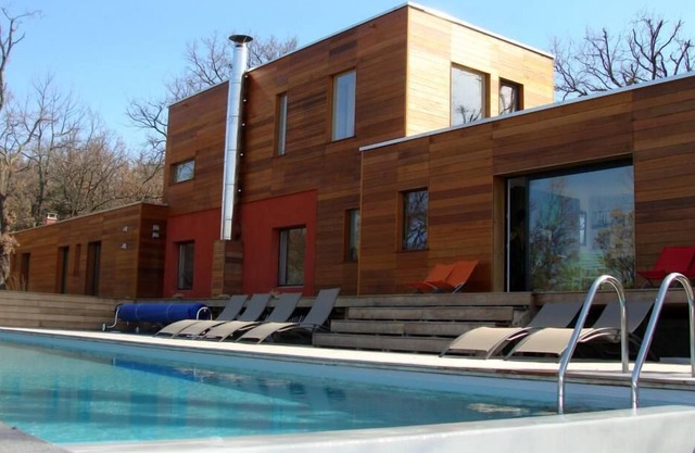 Contemporary country house!