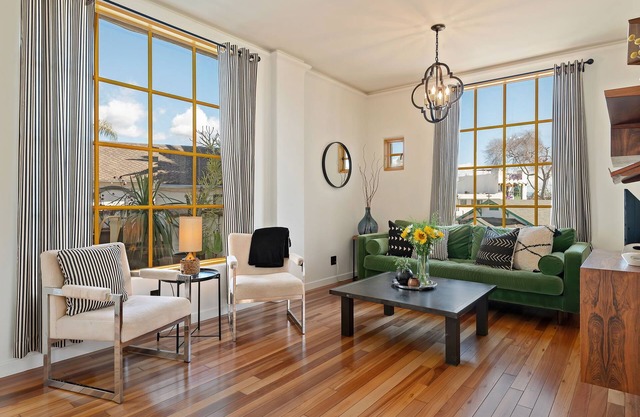 Contemporary Downtown Condo | Multi-Level with Mountain Views!