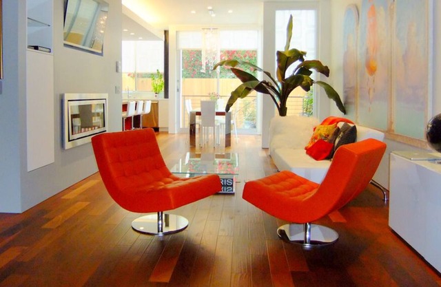 Contemporary Home with Fabulous Roofdeck