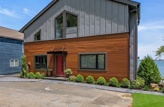 Contemporary waterfront home with breathtaking views, minutes from the shore