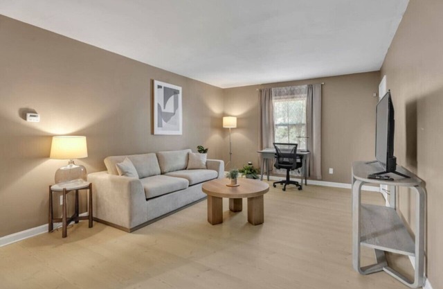 *Contract-Worker Friendly* Convenient 1 Bedroom