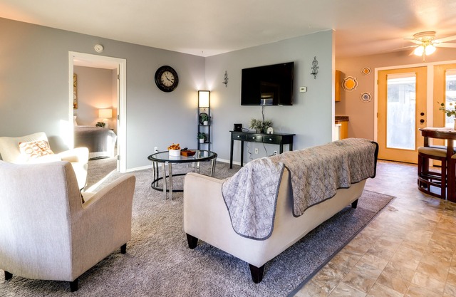 Convenient Anchorage Apartment ~ 6 Mi to Town!