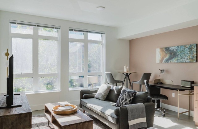 Convenient First Hill Jr 1BR w/Fitness Center & W/D, by Blueground