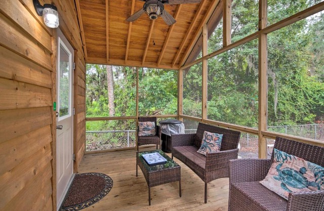 Convenient FL Escape Unit 15 in Community!