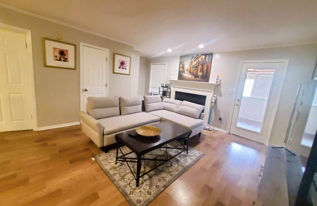 Convenient townhome close to UAB & Medical Center