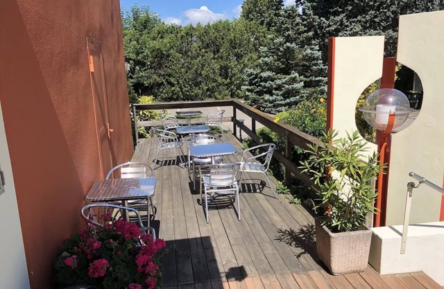 Conveniently Located Hotel near Eurexpo and Old Lyon at the gates of Lyon