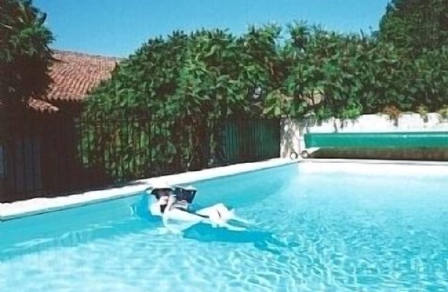 Converted Barn Private Fenced Pool Garden Covered Terrace Surrounded by Fields