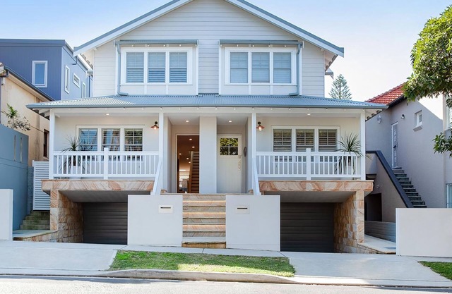 Coogee Oasis is Beach House with Pool Moments to Coogee Beach