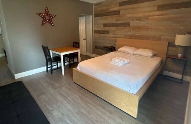 ✨Cool, Chic Wynwood Flat (Full Kitchen)