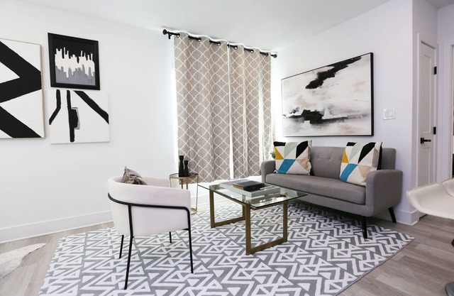 Cool & Spacious CitySkyline View Home in Brookland