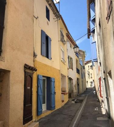 Coquette maison de village dans village typique,