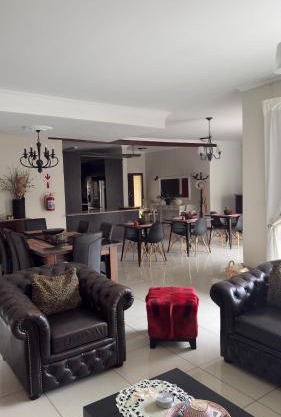 Cora's Boutique Bed & Breakfast