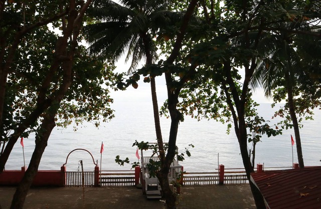 Coral Dive Resort