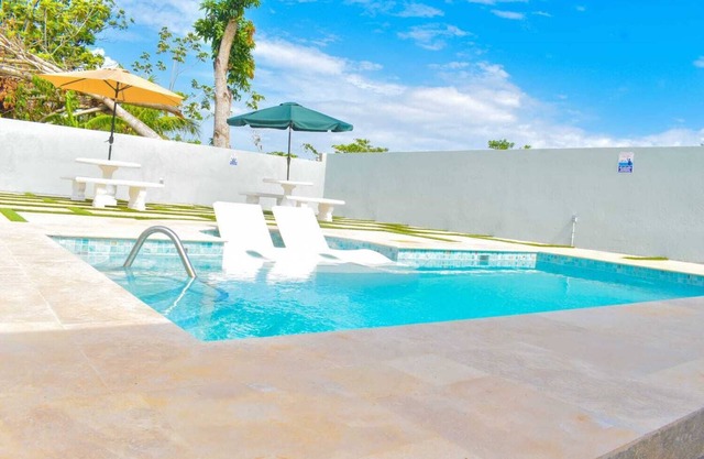 Coral House: Private Pool - Relax in Style - Island Comfort Awaits!