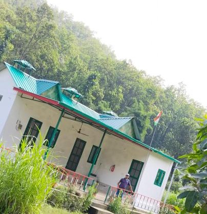 Corbett hill center river home stay