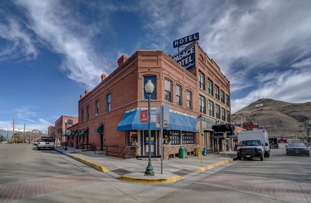 Corner Condo- the Perfect Location for Your Salida Getaway!